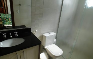 Casa em Condomínio com Piscina a venda em Peruíbe