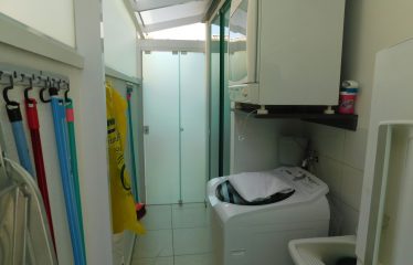 Casa em Condomínio com Piscina a venda em Peruíbe