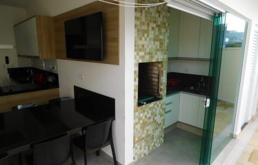 Casa em Condomínio com Piscina a venda em Peruíbe