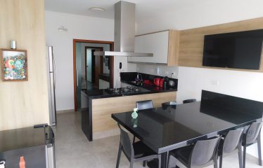 Casa em Condomínio com Piscina a venda em Peruíbe