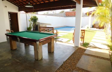 Casa com Piscina e Mobiliada à venda em Peruíbe.