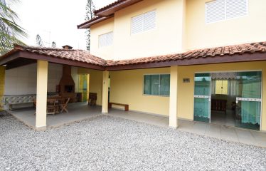 Imóvel em Excelente bairro muito próximo da Praia a venda em Peruíbe