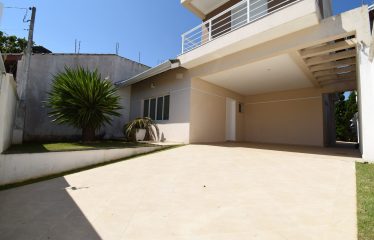 Casa Mobiliada com Vista para o Mar e Piscina à venda em Peruíbe