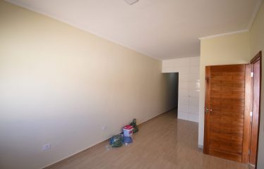 Casa Nova com Piscina em Excelente Localização a venda na Praia de Peruíbe.