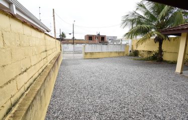 Imóvel em Excelente bairro muito próximo da Praia a venda em Peruíbe