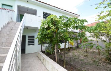 Edícula Assobradada muito bem localizada a poucos metros da Praia em Peruíbe