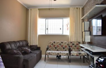 Casa com 3(três) Quartos e Piscina a venda em Peruíbe