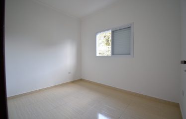 Casa Nova e térrea à venda em Peruíbe.