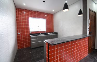 Casa no Flora Rica 2 com Piscina em Peruíbe à venda.