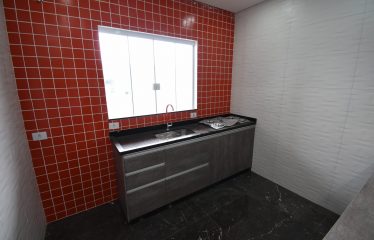 Casa no Flora Rica 2 com Piscina em Peruíbe à venda.