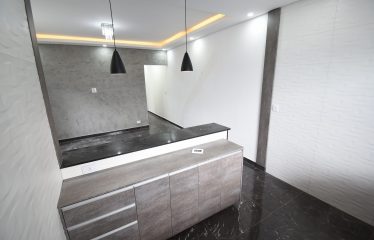 Casa no Flora Rica 2 com Piscina em Peruíbe à venda.