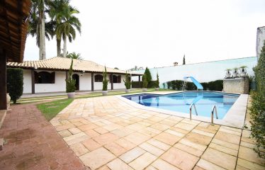 Casa térrea com ampla área de lazer à venda na Praia de Peruíbe