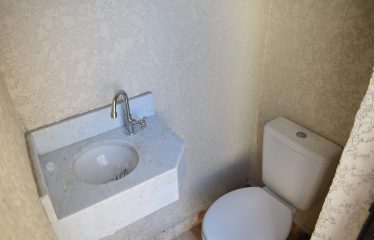 Casa Térrea com Piscina e 3 (três) Suítes a venda em Peruíbe