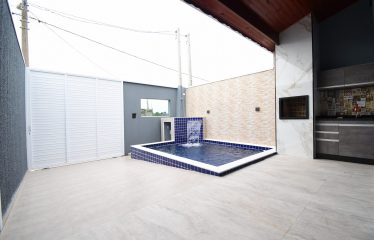Casa Nova com Piscina em Peruíbe à venda.