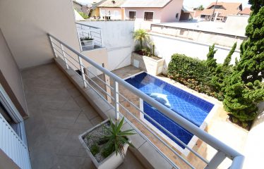 Casa Mobiliada com Vista para o Mar e Piscina à venda em Peruíbe