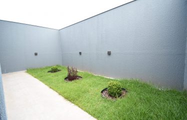 Casa Nova com Piscina em Peruíbe à venda.