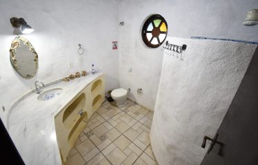 Casa térrea com ampla área de lazer à venda na Praia de Peruíbe