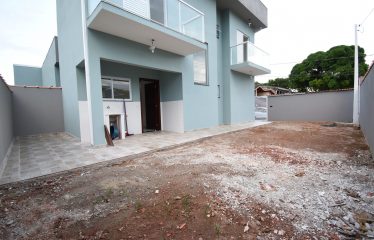 Sobrado Novo com 2 quartos à venda em Peruíbe.