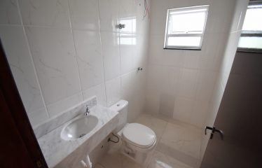 Sobrado Novo com 2 quartos à venda em Peruíbe.