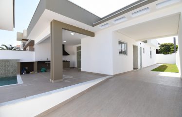 Casa Nova no Bairro São José em Peruíbe à venda.