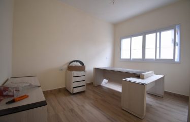 Tríplex em Condomínio com Piscina a venda na Praia de Peruíbe