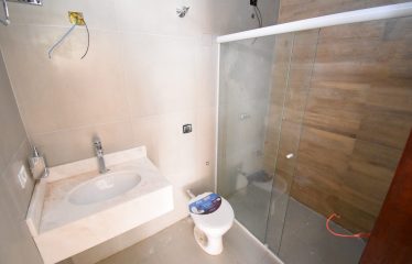 Tríplex em Condomínio com Piscina a venda na Praia de Peruíbe