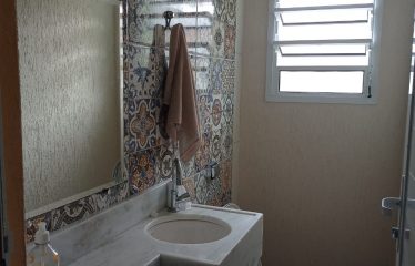 Otima casa a poucos metros da areia da praia – Guaraú