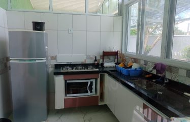 Otima casa a poucos metros da areia da praia – Guaraú