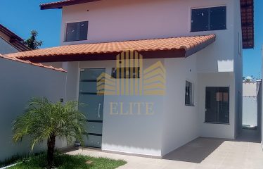 Sobrado novo com 03 dormitórios