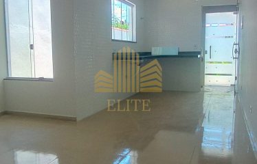 Sobrado novo com 03 dormitórios