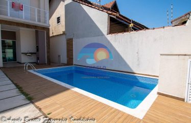 Sobrado de porteira fechada com 3 dormitórios à venda, 190 m² por R$ 650.000 – Balneario Continental – Peruíbe/SP