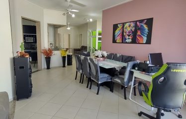 Linda casa – alto padrão – 800 mts da praia