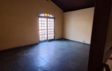 Linda casa com 4 dormitórios. Cidade Nova Peruíbe