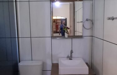 Linda casa com 4 dormitórios. Cidade Nova Peruíbe