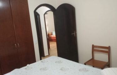 Casa em bairro nobre – 800 mts da praia