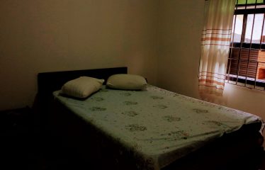 Casa em bairro nobre – 800 mts da praia