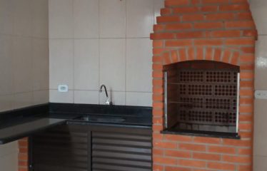 Casa em bairro nobre – 800 mts da praia
